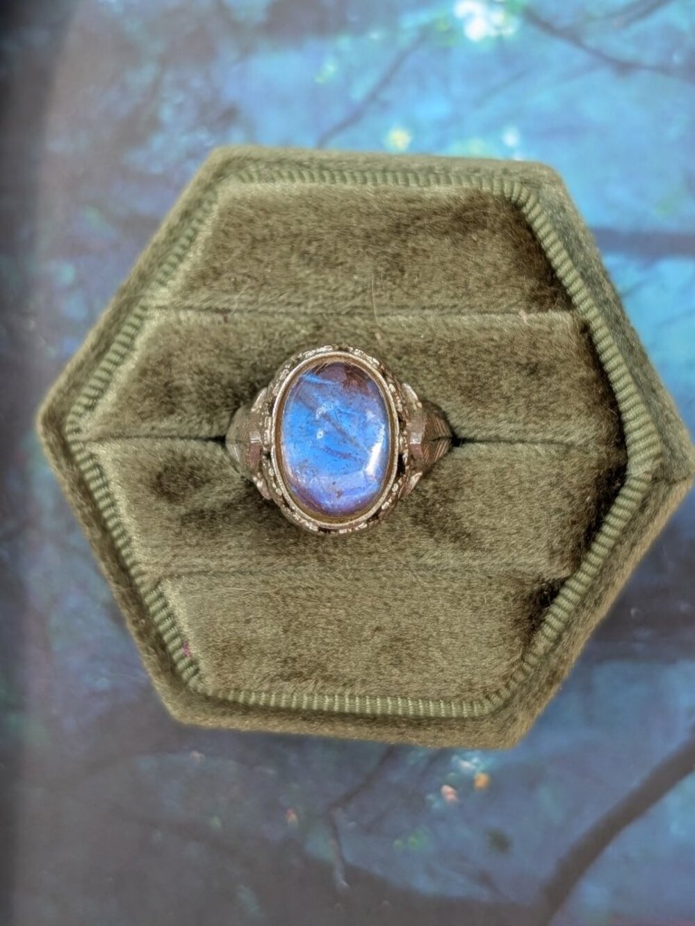 Vintage Crystal Ball Ring with Engraved Leaf Band, Size 5.5 Adjustable